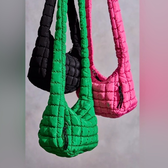 Free People Quilted Carryall sling bag. NWT. Kelly green - Picture 6 of 6